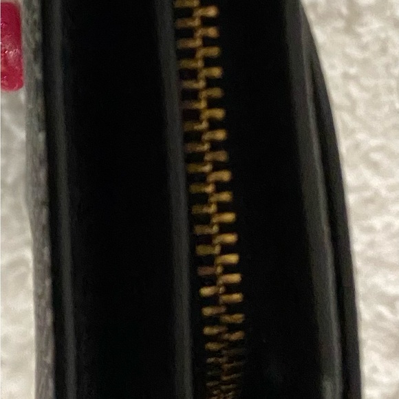 Coach pre-owned black wallet, Good used condition - Picture 10 of 11